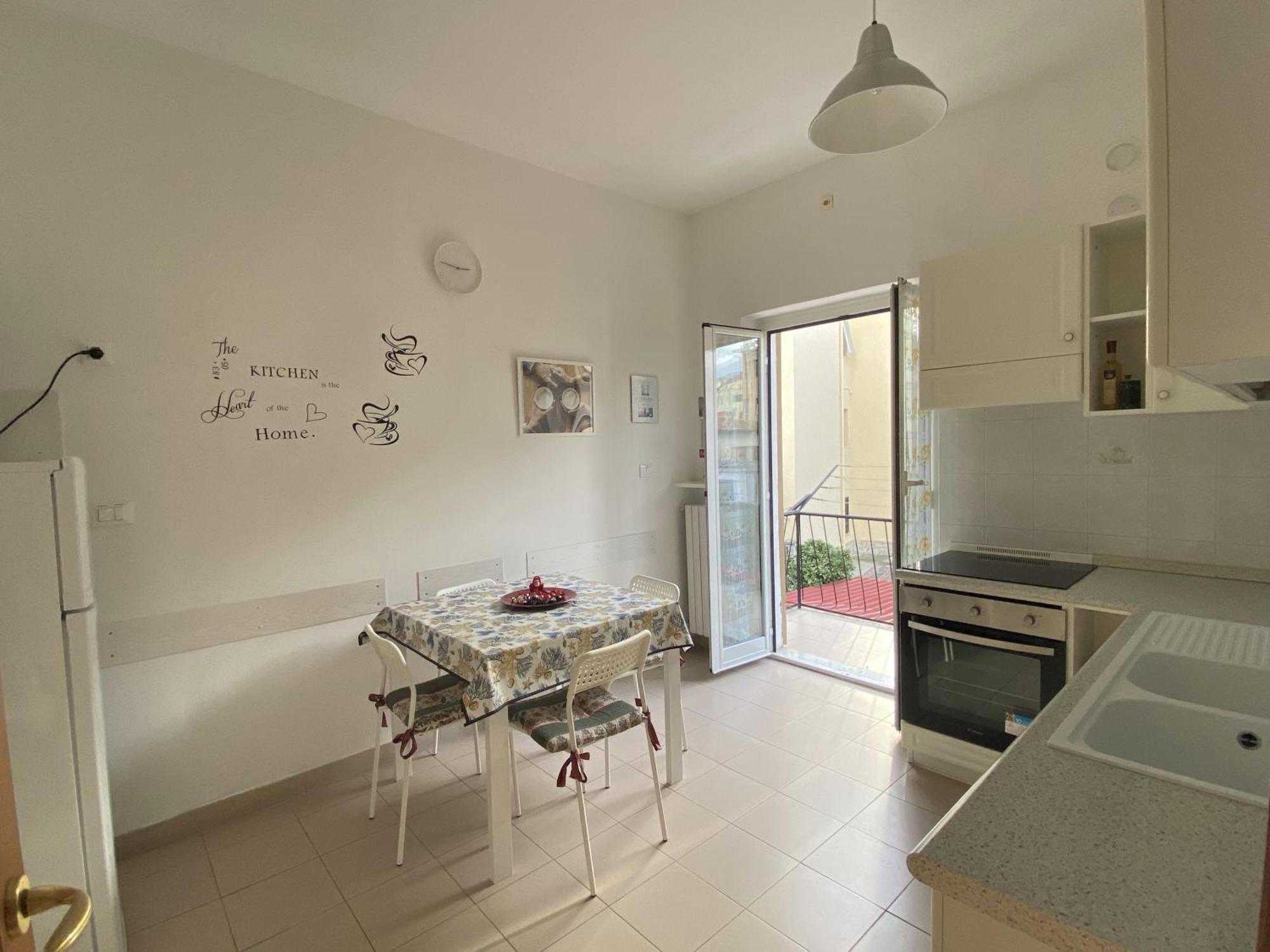 Eucalypti11 - Ampio Alloggio Ristrutturato Con 3 Camere, 2 Bagni, Terrazzo, Balcone Loano Εξωτερικό φωτογραφία