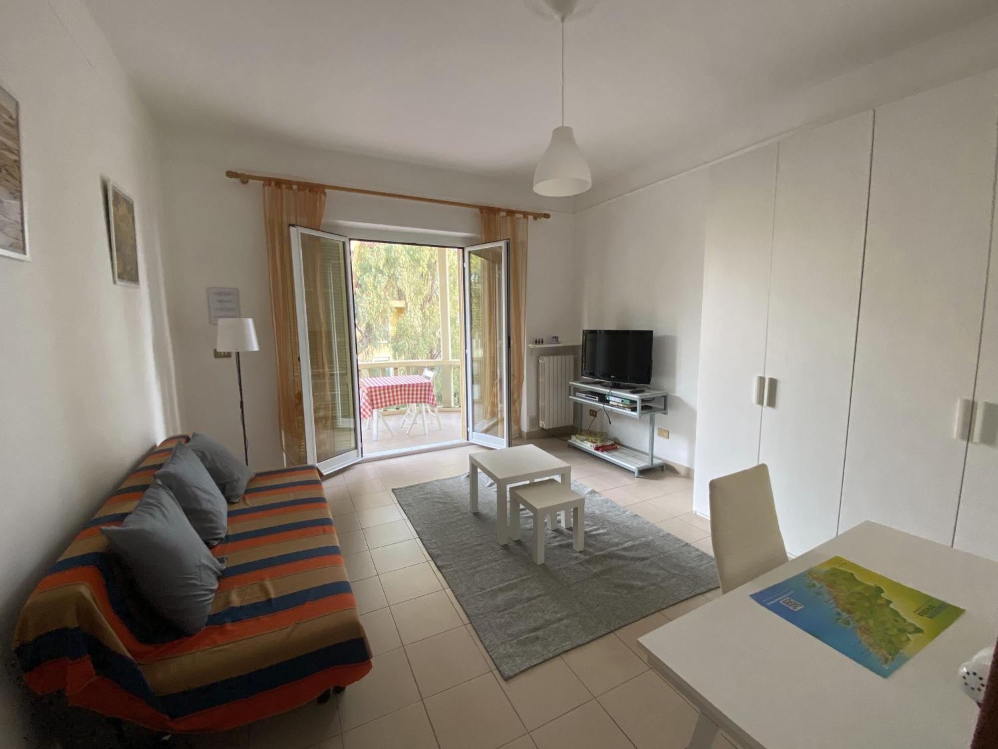 Eucalypti11 - Ampio Alloggio Ristrutturato Con 3 Camere, 2 Bagni, Terrazzo, Balcone Loano Εξωτερικό φωτογραφία
