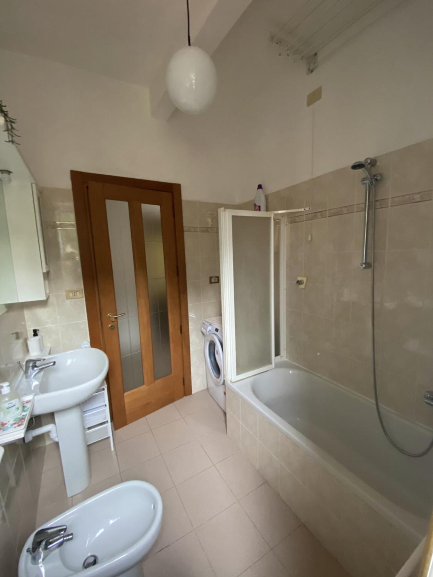 Eucalypti11 - Ampio Alloggio Ristrutturato Con 3 Camere, 2 Bagni, Terrazzo, Balcone Loano Εξωτερικό φωτογραφία