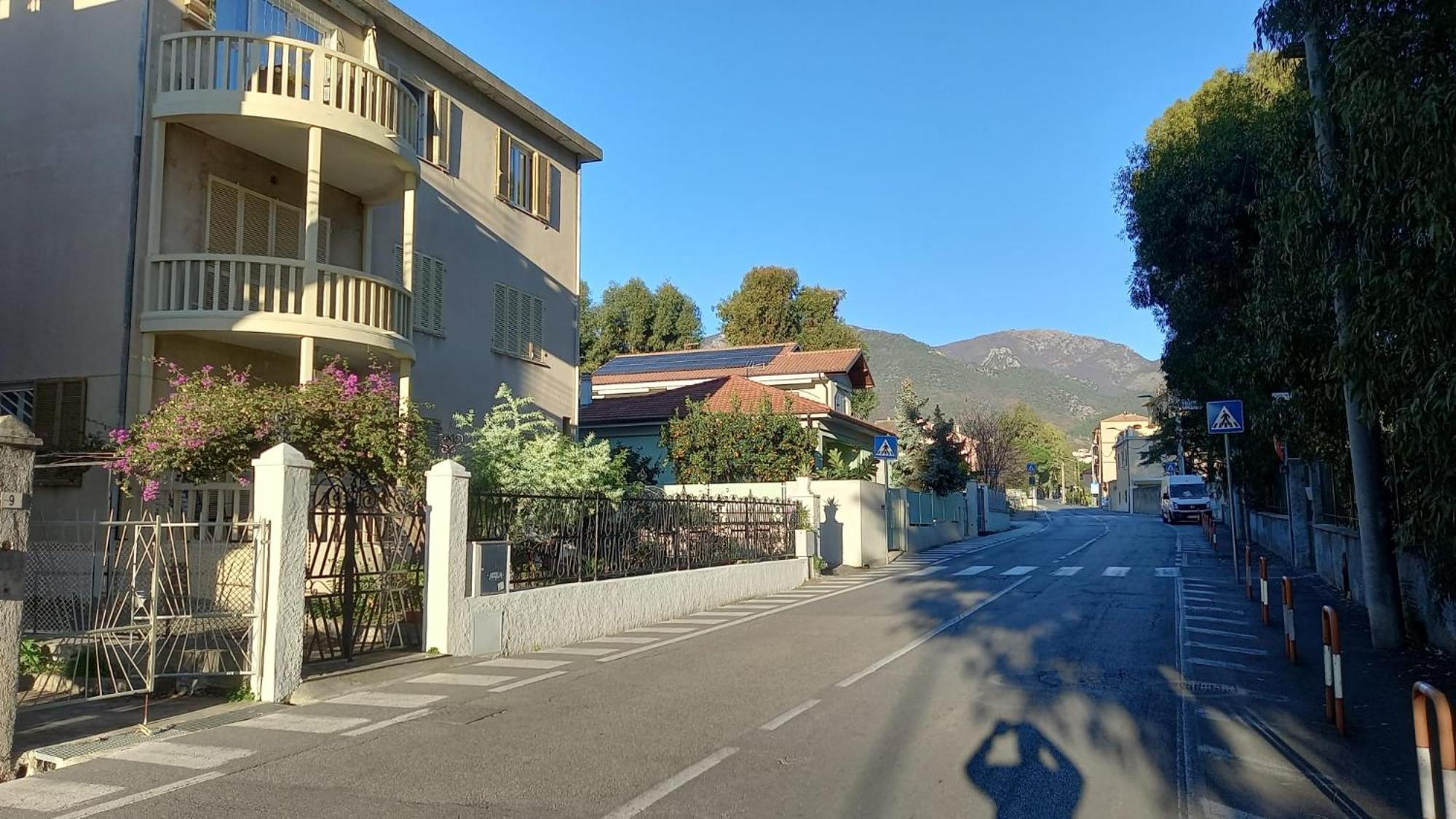 Eucalypti11 - Ampio Alloggio Ristrutturato Con 3 Camere, 2 Bagni, Terrazzo, Balcone Loano Εξωτερικό φωτογραφία